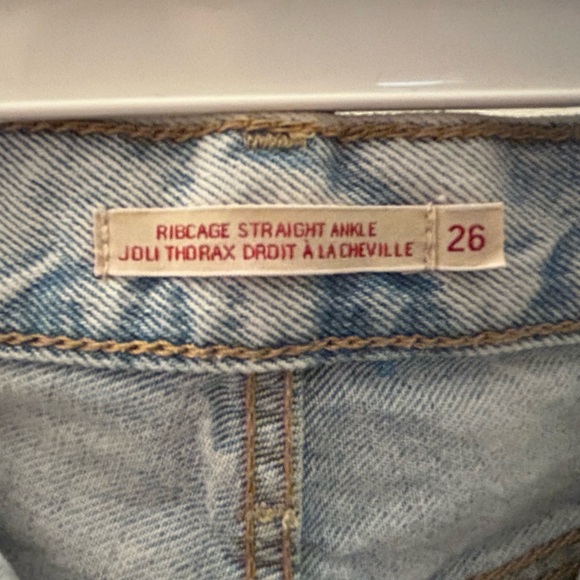 Levi’s Ribcage Straight Ankle Jeans - Picture 3 of 4